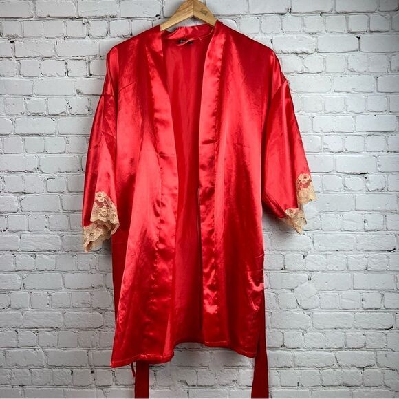 Fredricks of Hollywood Sexy Coral Satin Lace Trimmed Robe with Pockets & Belt - Picture 6 of 12